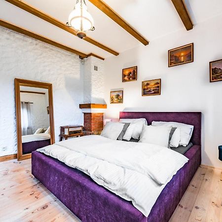 Dworek Wiktorowo Hotel Budki Petrykowskie ภายนอก รูปภาพ